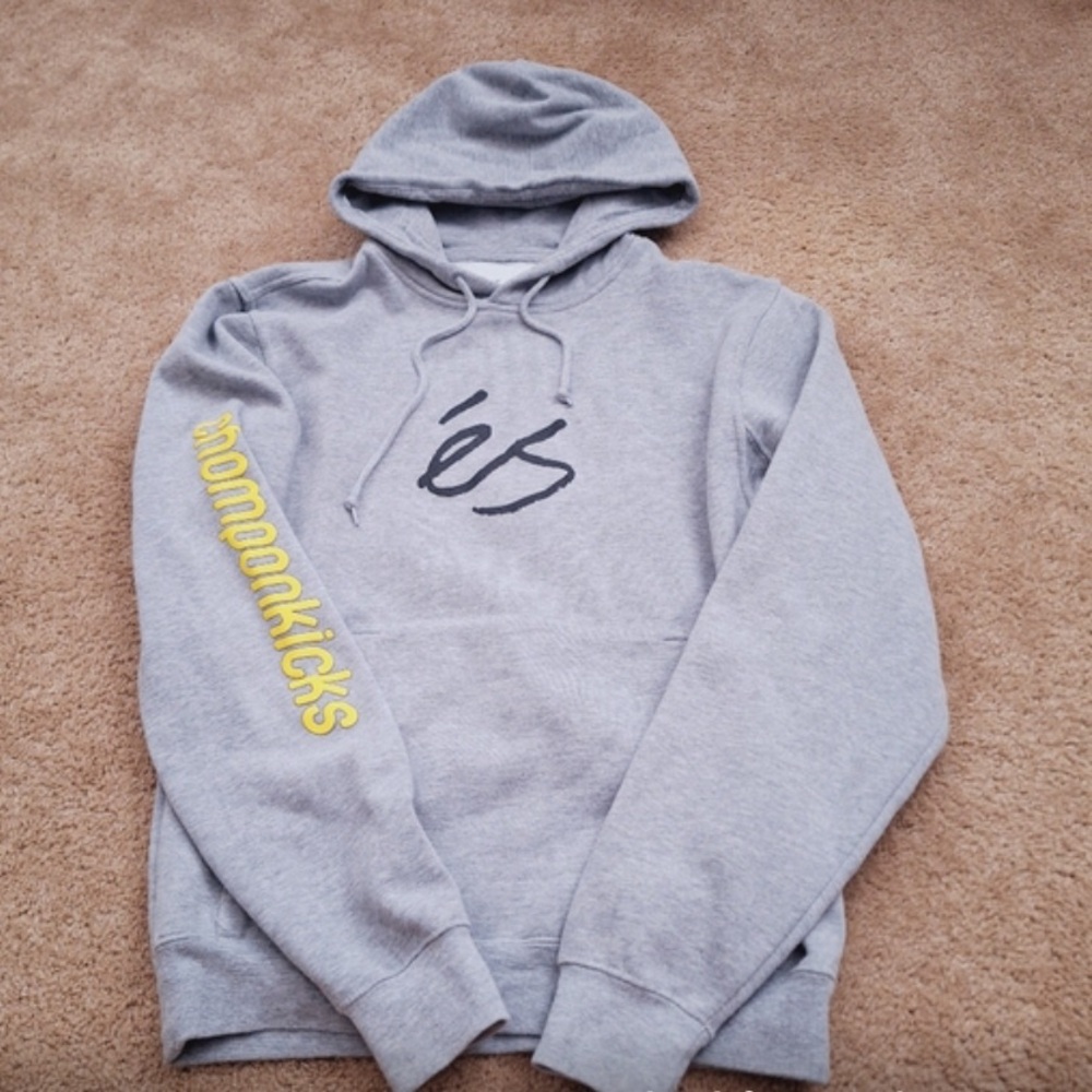 ES Skateboarding Hoodie